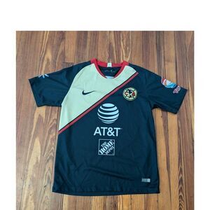 Nike DriFit Club America 2018 Jersey Mens Size Small in good condition.